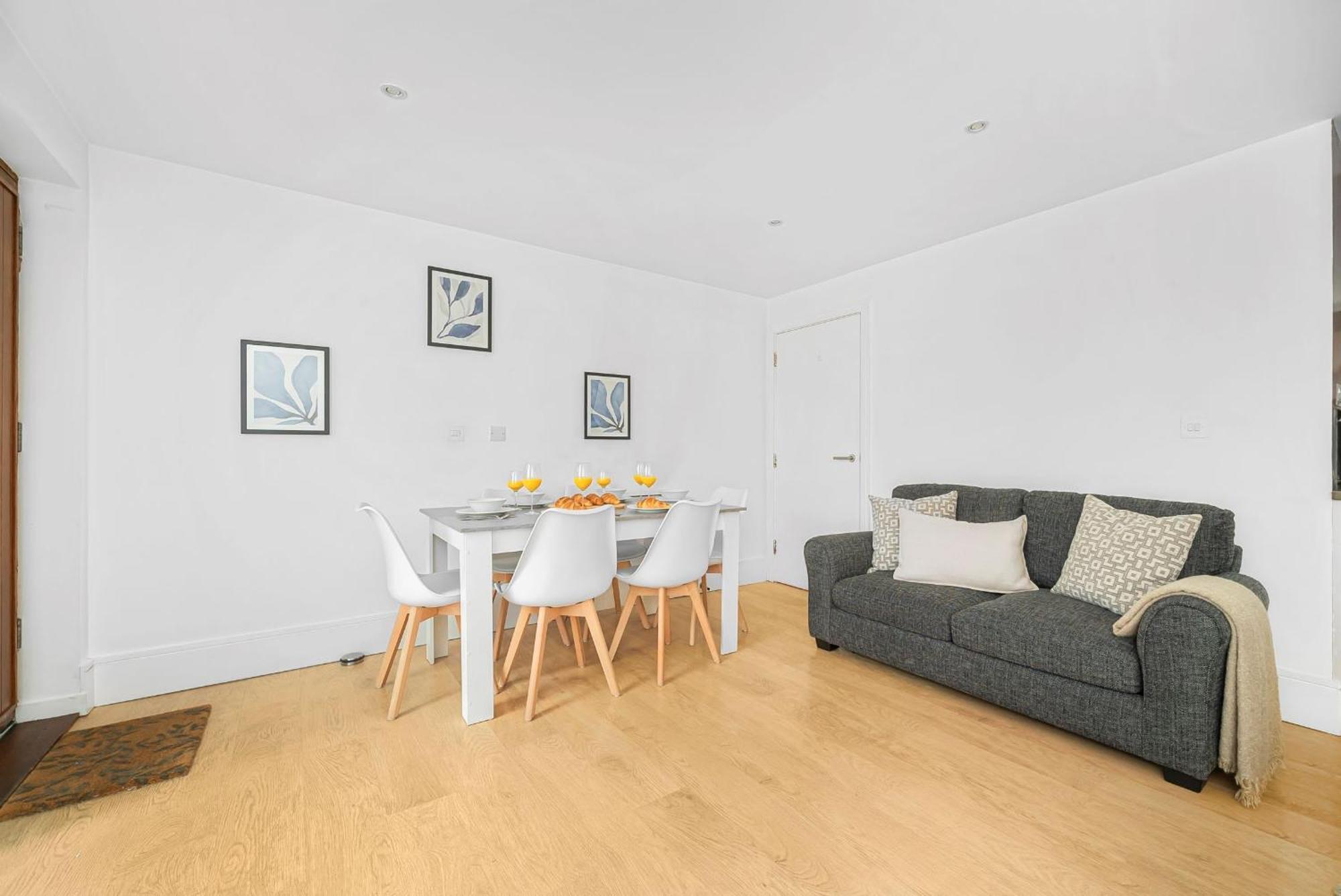 King'S Cross - 2Br With Terrace - Cityapartmentstay Londýn Exteriér fotografie