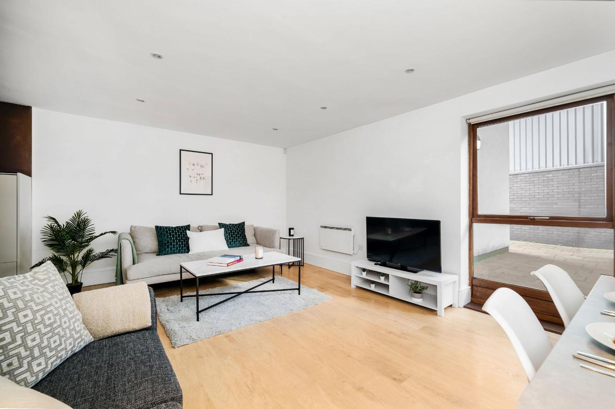 King'S Cross - 2Br With Terrace - Cityapartmentstay Londýn Exteriér fotografie